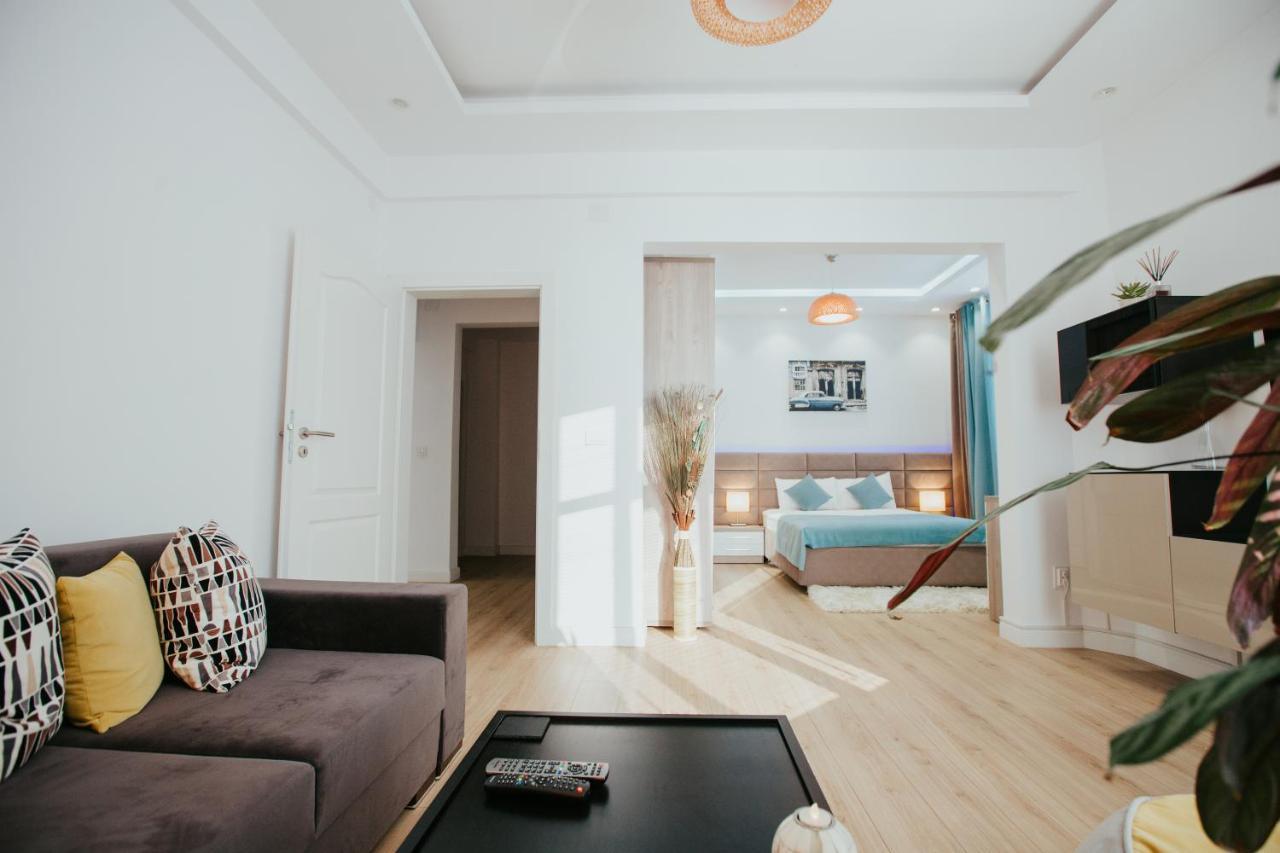 Color Apartments Corneliu Coposu 1A Street 布加勒斯特 外观 照片