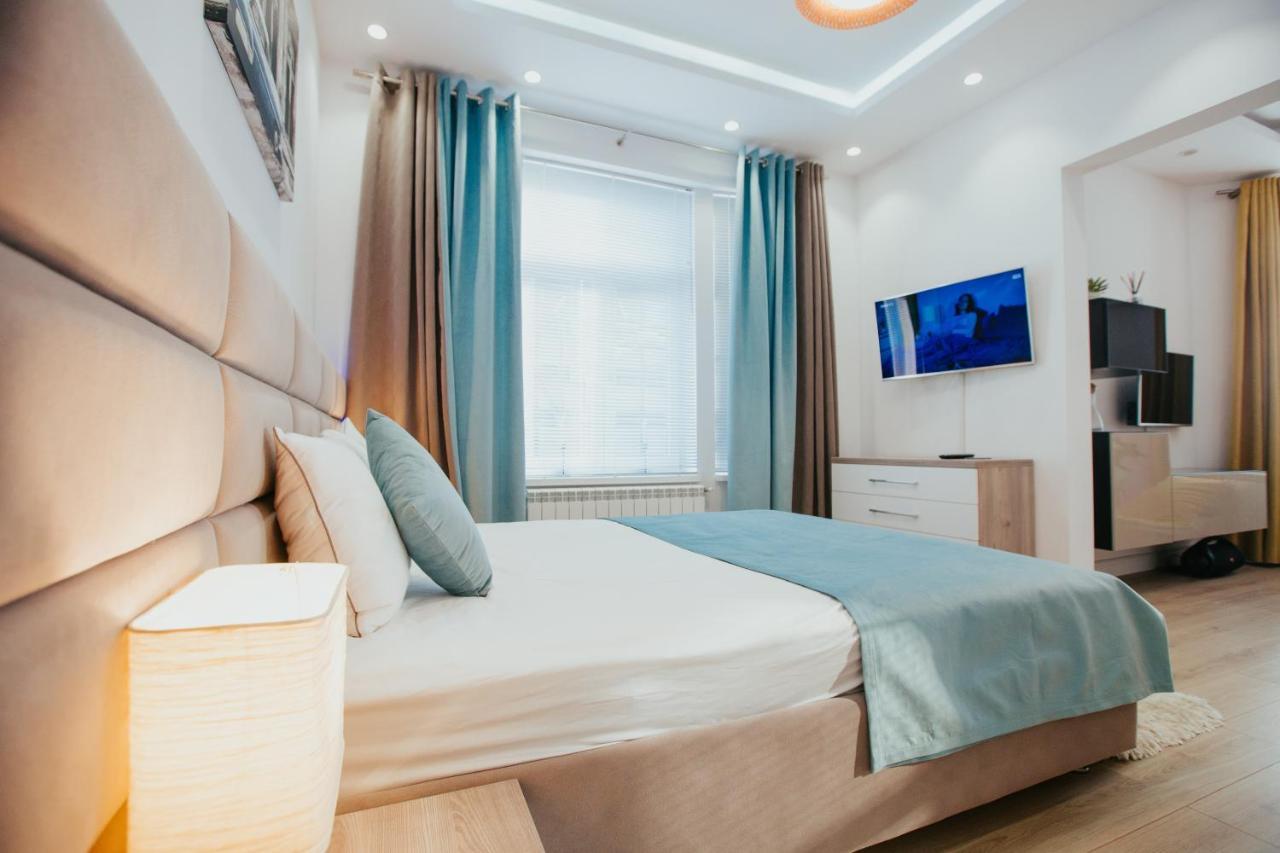 Color Apartments Corneliu Coposu 1A Street 布加勒斯特 外观 照片