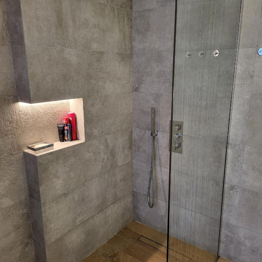 Color Apartments Corneliu Coposu 1A Street 布加勒斯特 外观 照片